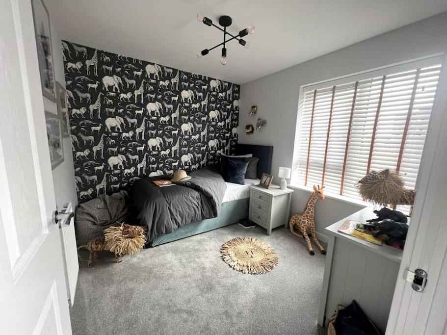 Waterside House Villa เลสเตอร์ ภายนอก รูปภาพ